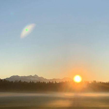 Chiemgau-Loft Zwischen Seenzauber Und Gipfelglueck Riedering Екстер'єр фото